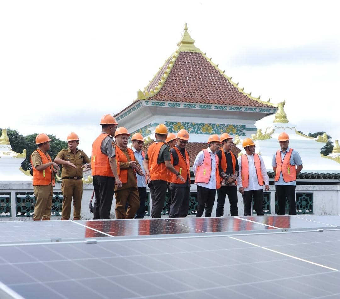 PLTS Masjid Agung.jpg