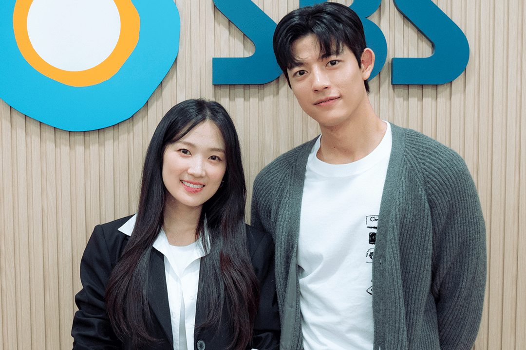 potret Kim Hye Yoon dan Lomon saat pembacaan naska No Tail To Tell 