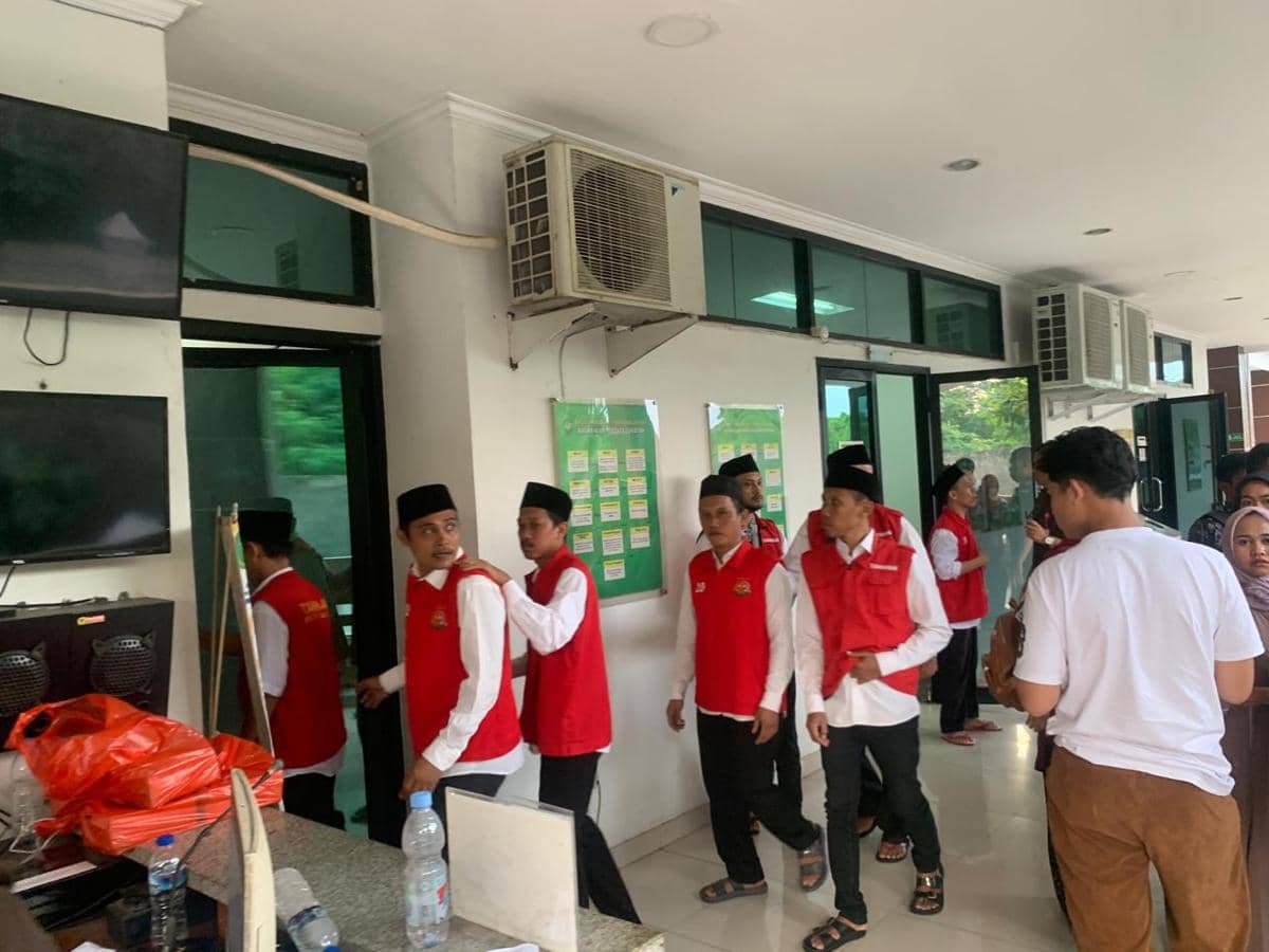 Pelaku pengeroyokan wartawan dan staf KLH (Dok. Khaerul Anwar)