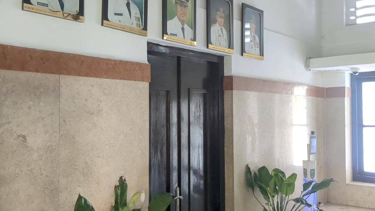 Aktifitas ASN di Balaikota Madiun tampak lemgamg usai Maidi terjaring OTT KPK. IDN Times/Riyanto.