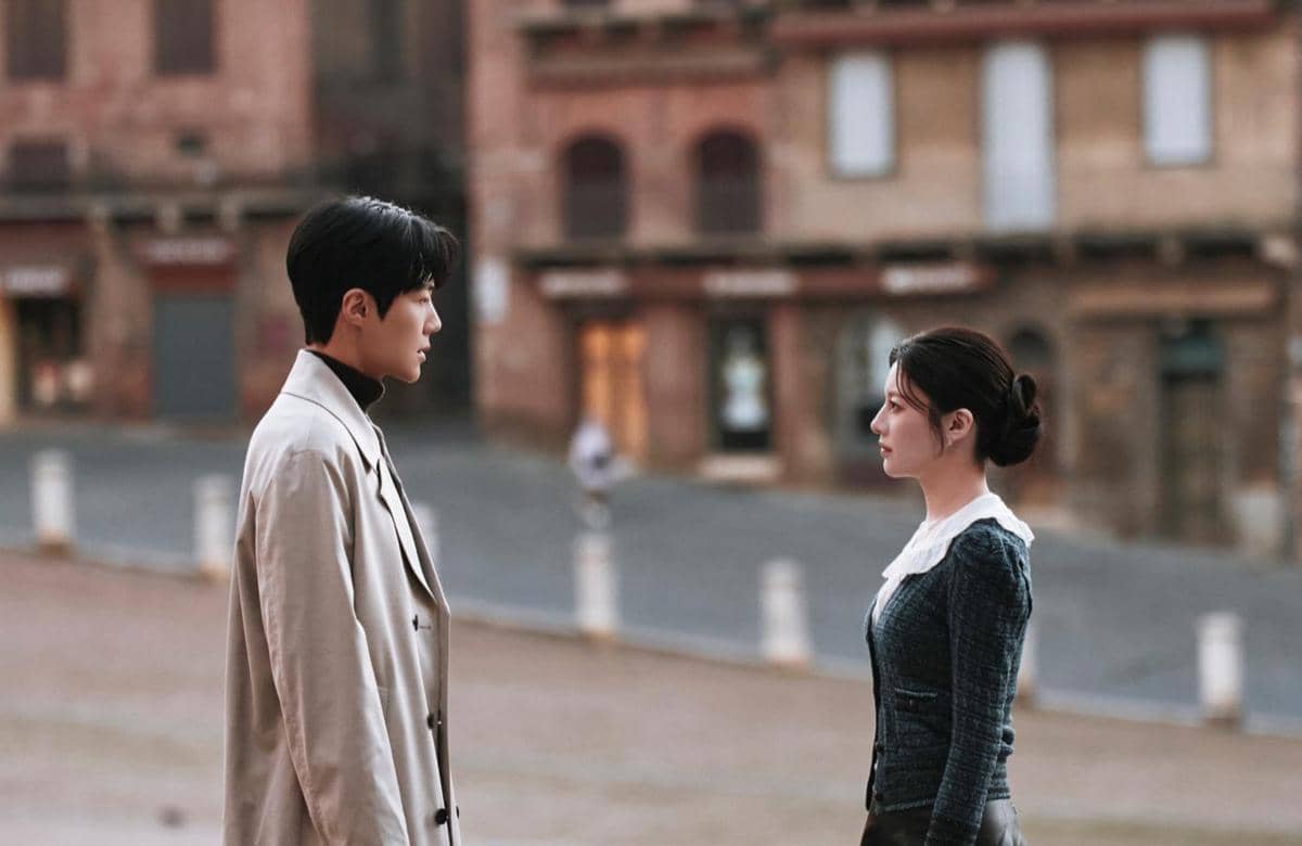 Kim Seon Ho dan Go Youn Jung di Can This Love Be Translated?