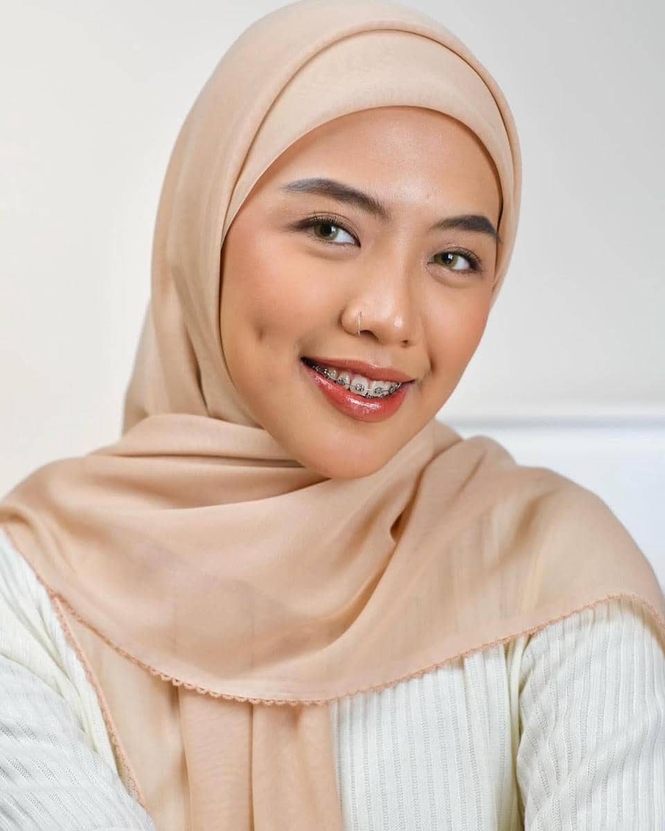 referensi makeup ke kantor ala Fani Rahmawati