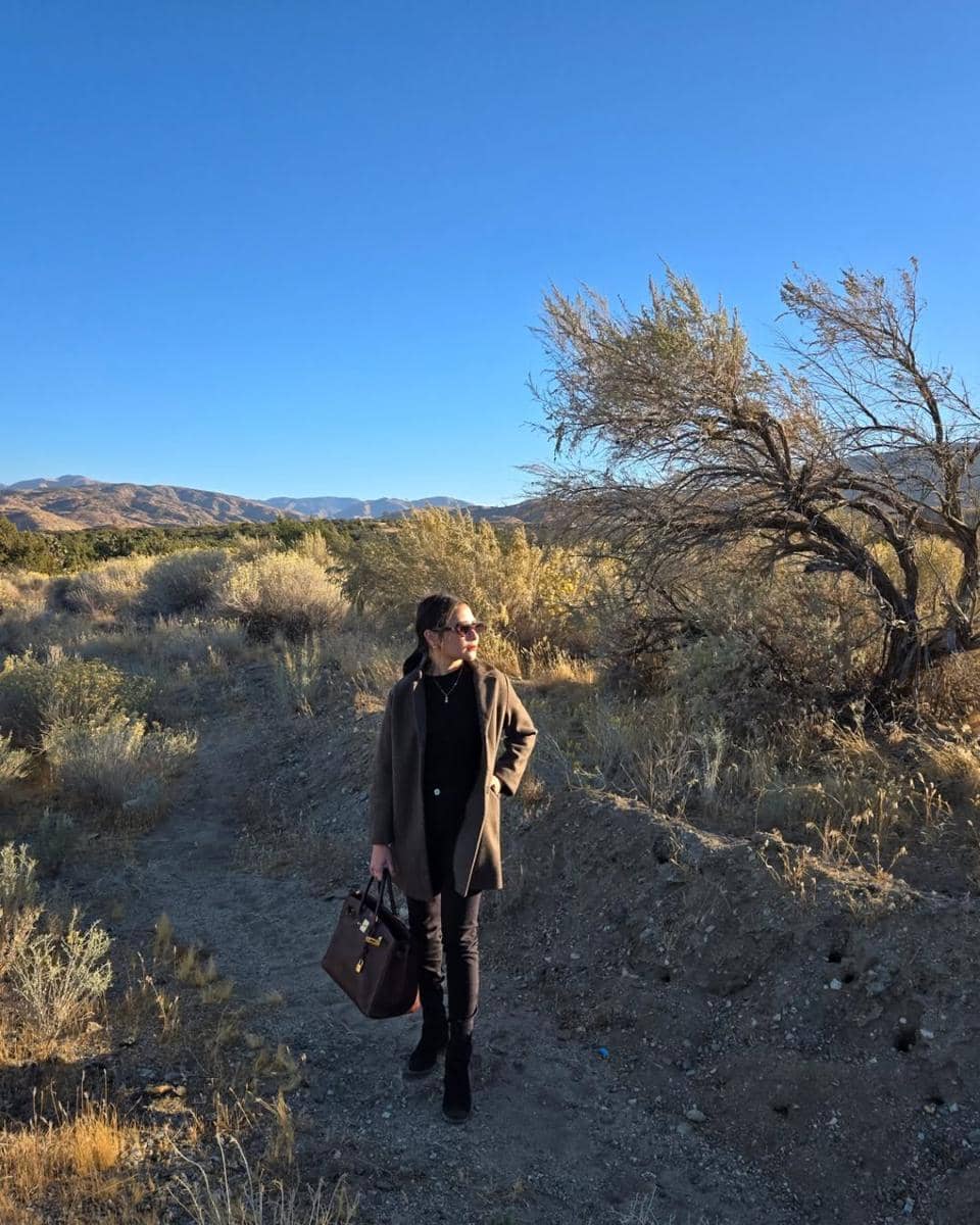 ide mix and match sepatu boots ala Prilly Latuconsina 