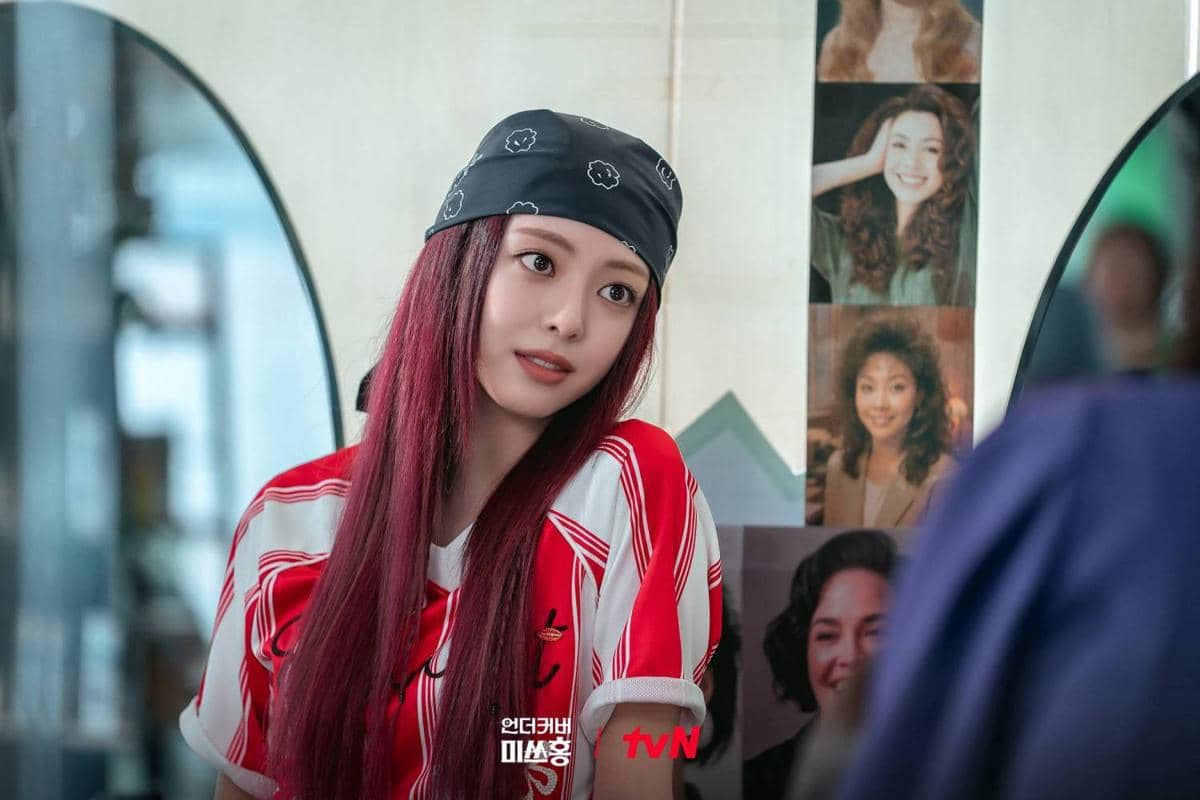 Cuplikan drama Korea Undercover Miss Hong 