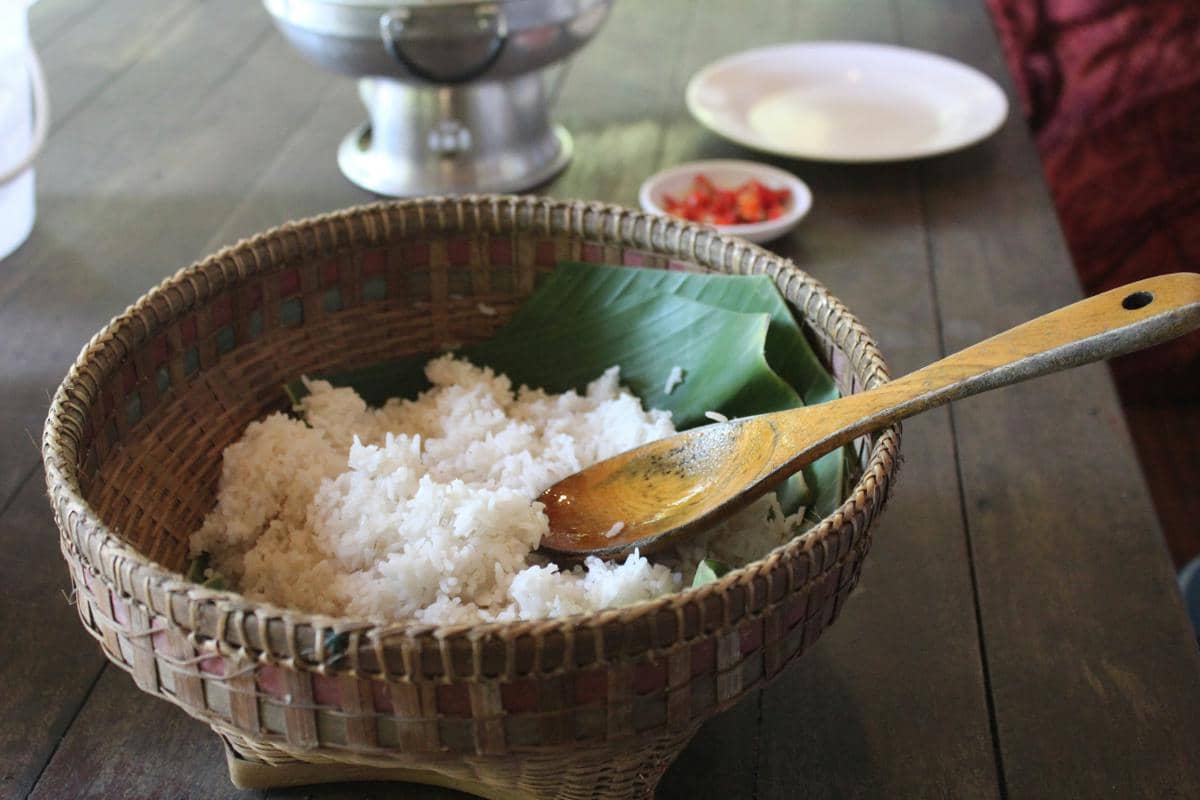Nasi putih dingin