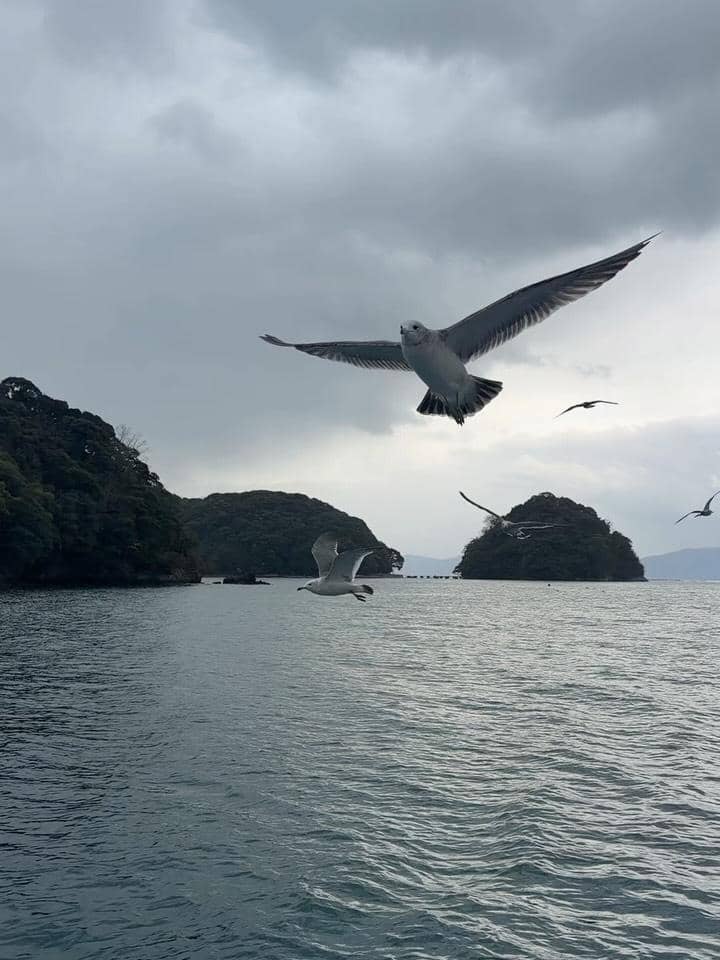 Keluarga Kiky Saputri ke desa nelayan Ine No Funaya