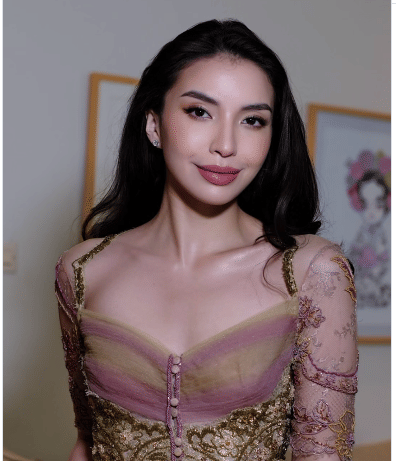 Inspirasi makeup ala Manohara