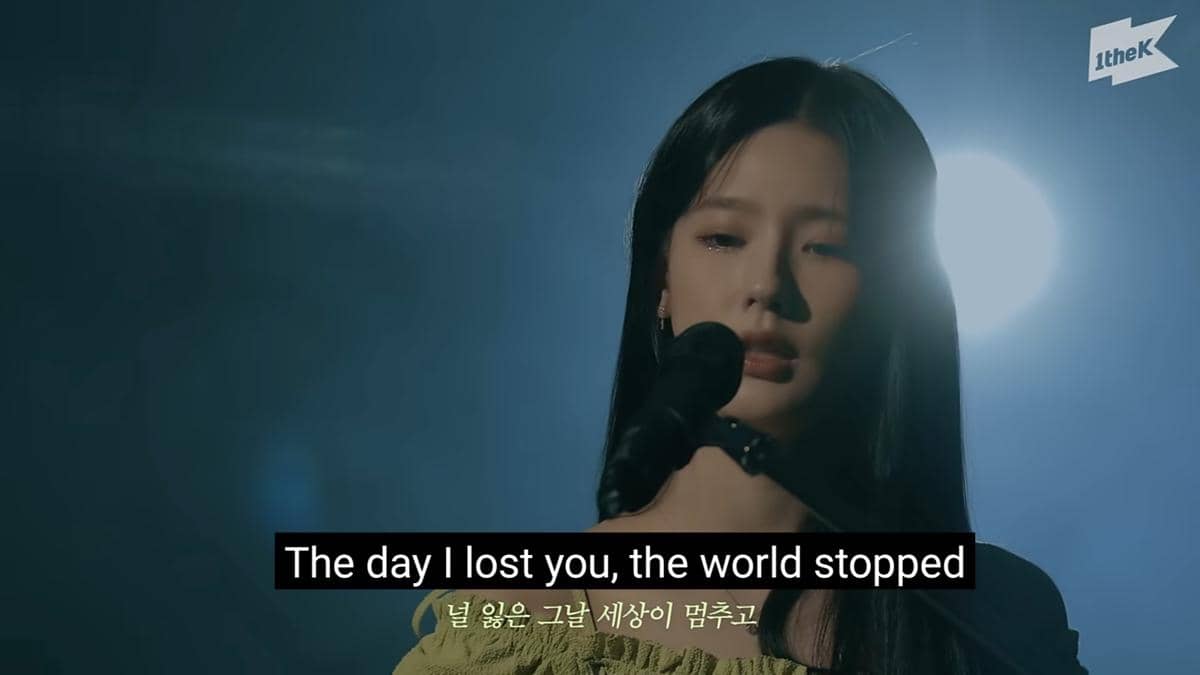 Miyeon membawakan "You Were My Breath"