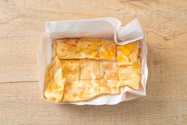 ilustrasi Thai banana roti 