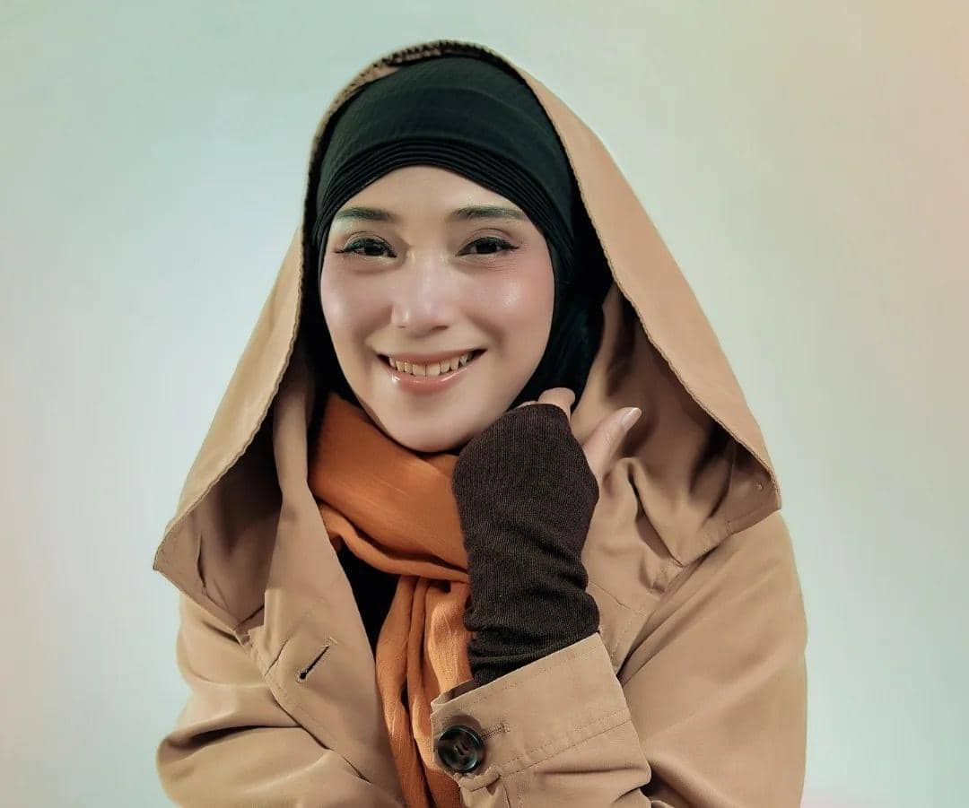 Amy Search dan Inka Christie