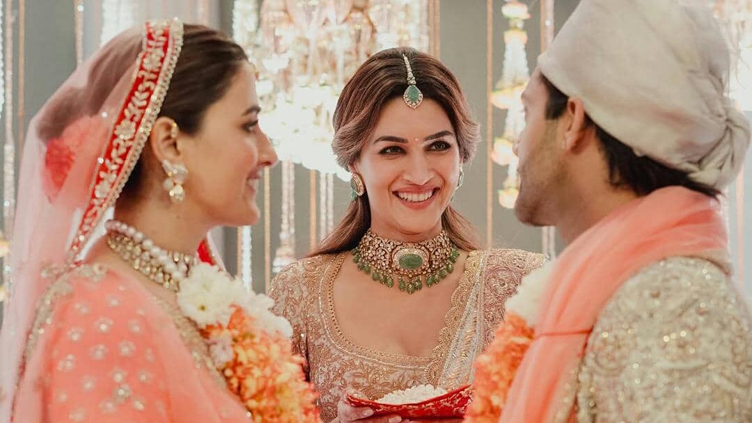 pernikahan Nupur Sanon