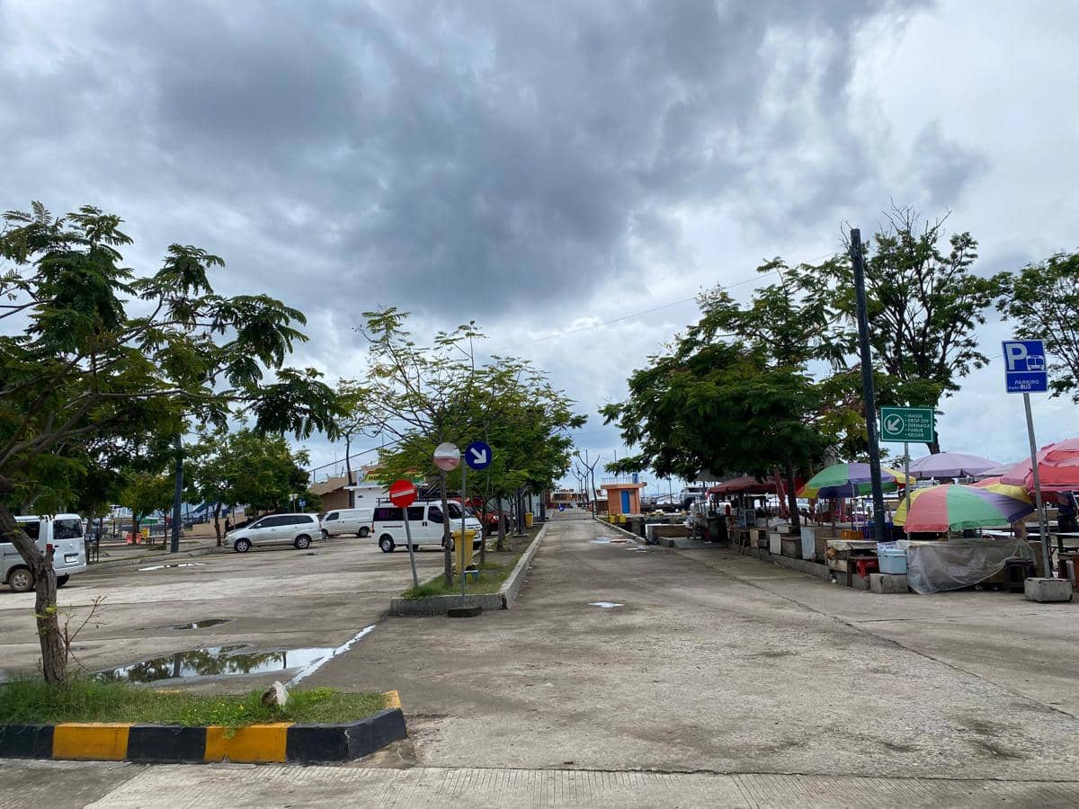 Suasana Pelabuhan Marina Labuan Bajo sepi dari aktivitas wisata. (Dok ASITA NTT)