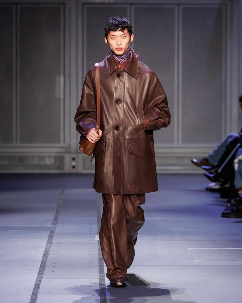 Koleksi Etudes Studio AW26 di Paris Fashion Week