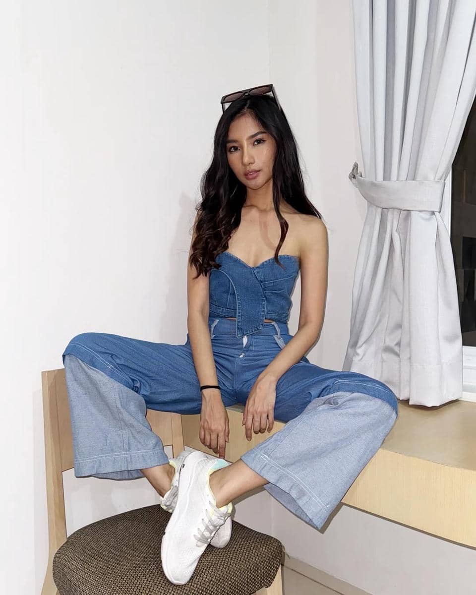 outfit elegan colorful