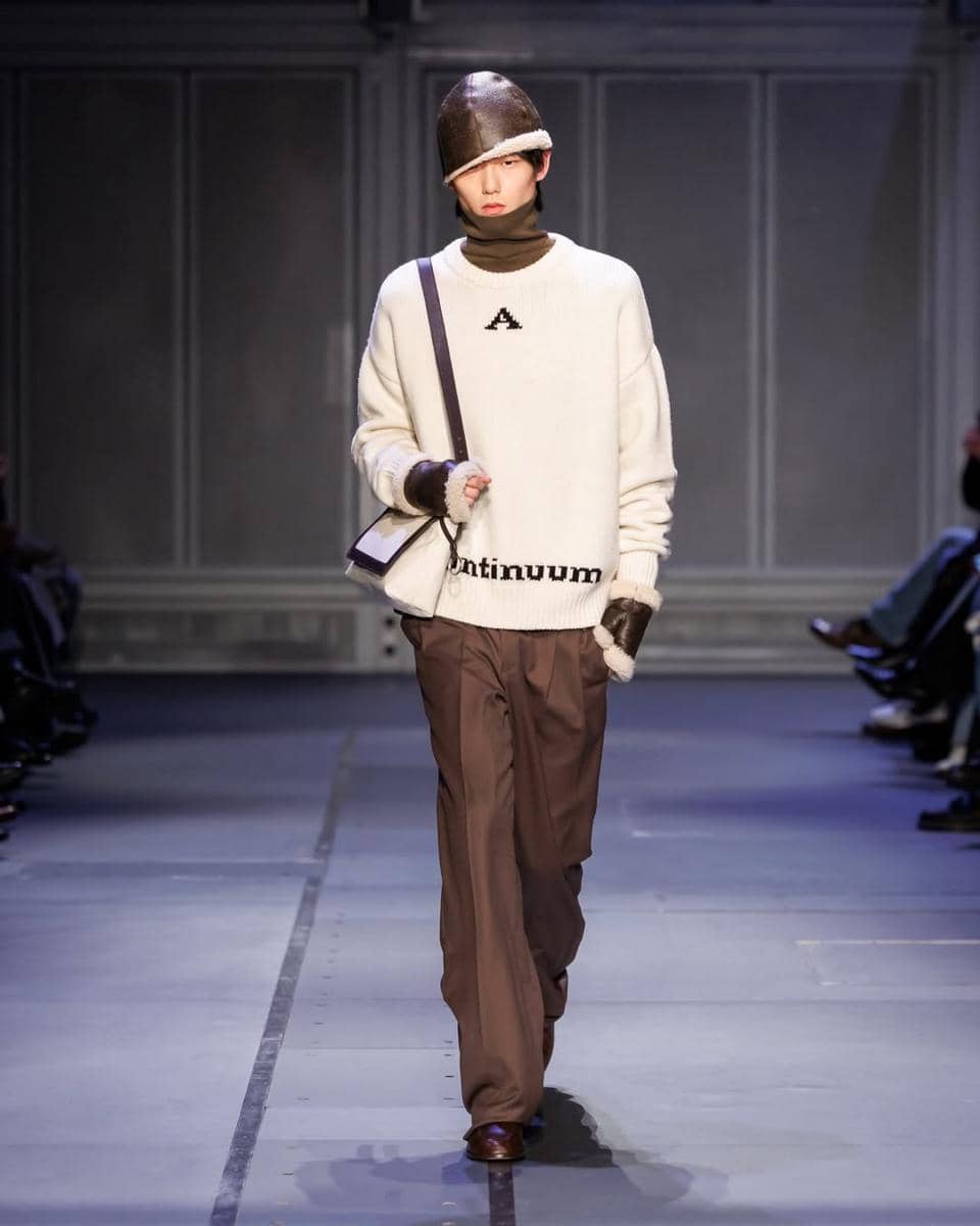 Koleksi Etudes Studio AW26 di Paris Fashion Week