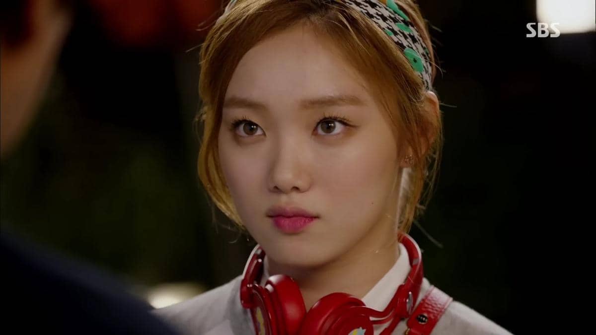 Lee Sung Kyung di drama It's Okay, That's Love