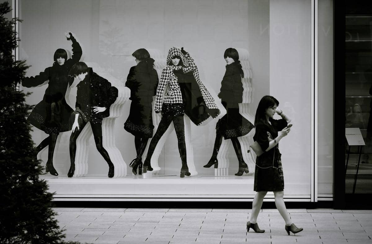 ilustrasi fashion wanita