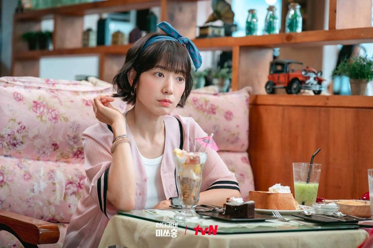 Cuplikan drama Korea Undercover Miss Hong