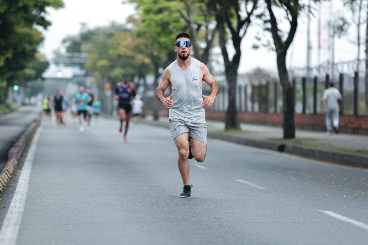 ilustrasi latihan lari 21K