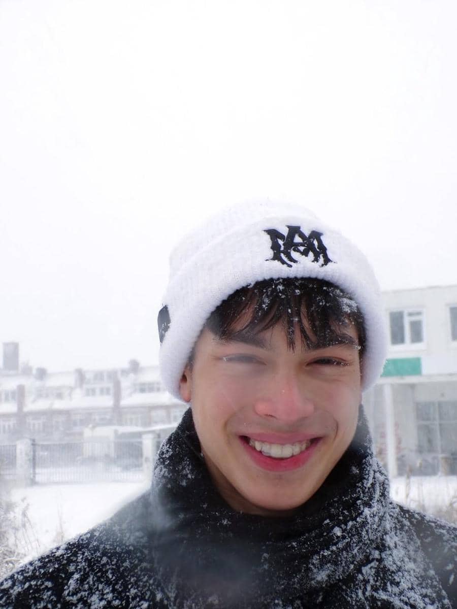 Keluarga Maudy Koesnaedi liburan di Belanda