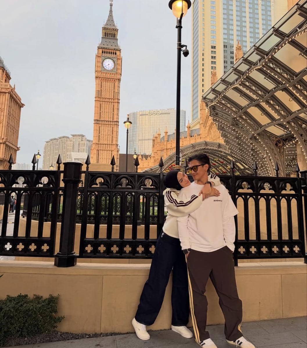 Keluarga Citra Kirana jalan-jalan di Macau.