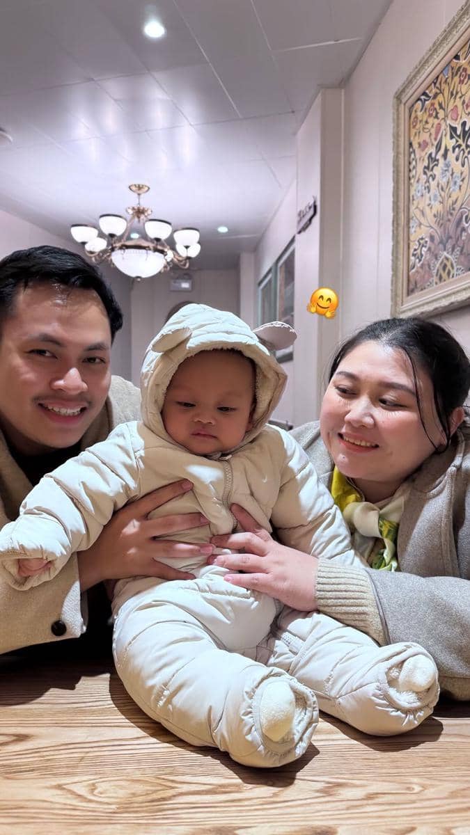 Clarissa Putri dan keluarga liburan di Shanghai