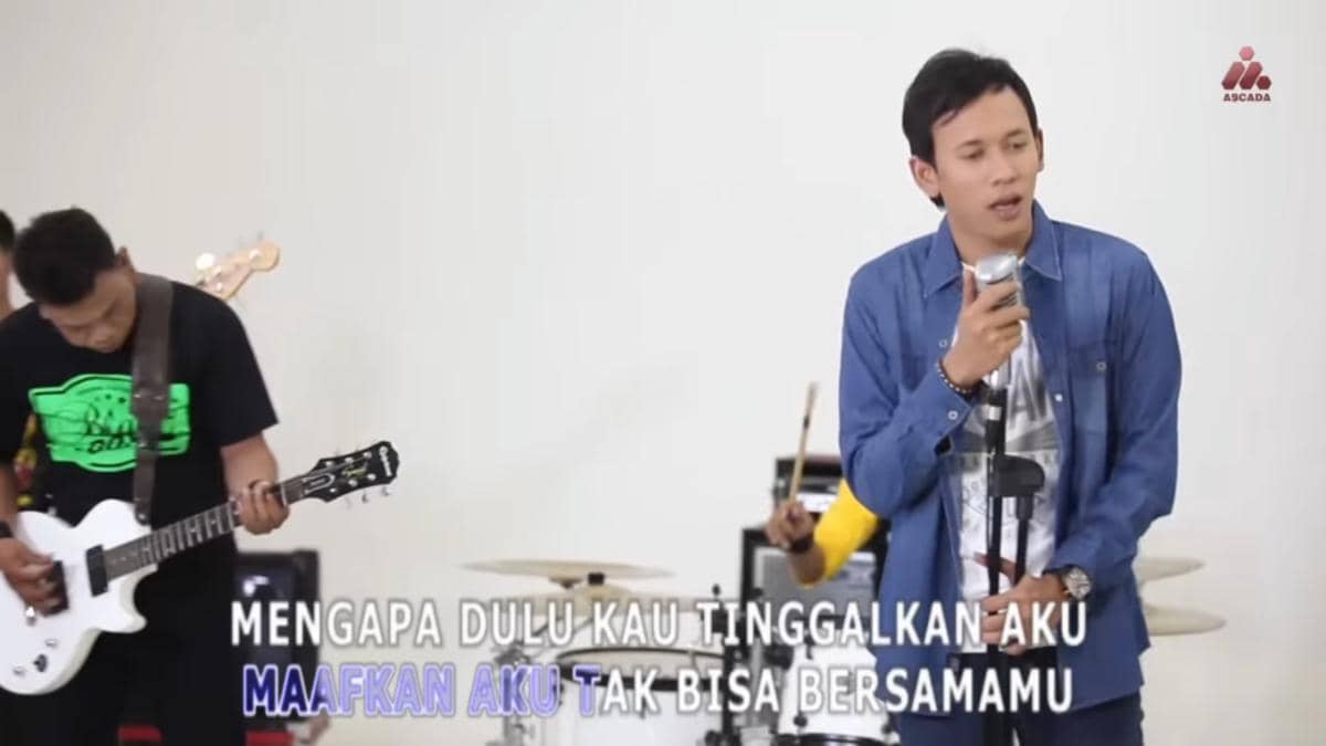 cuplikan video klip "Aku Telah Berdua"