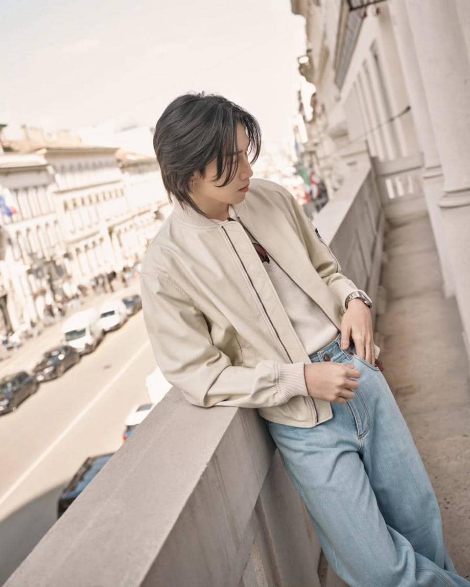 outfit Bible Sumettikul