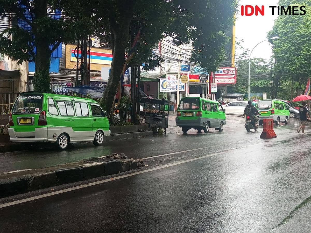 Ijazah Ditahan Sekolah, Anak Sopir Angkot di Bogor Gagal Kerja