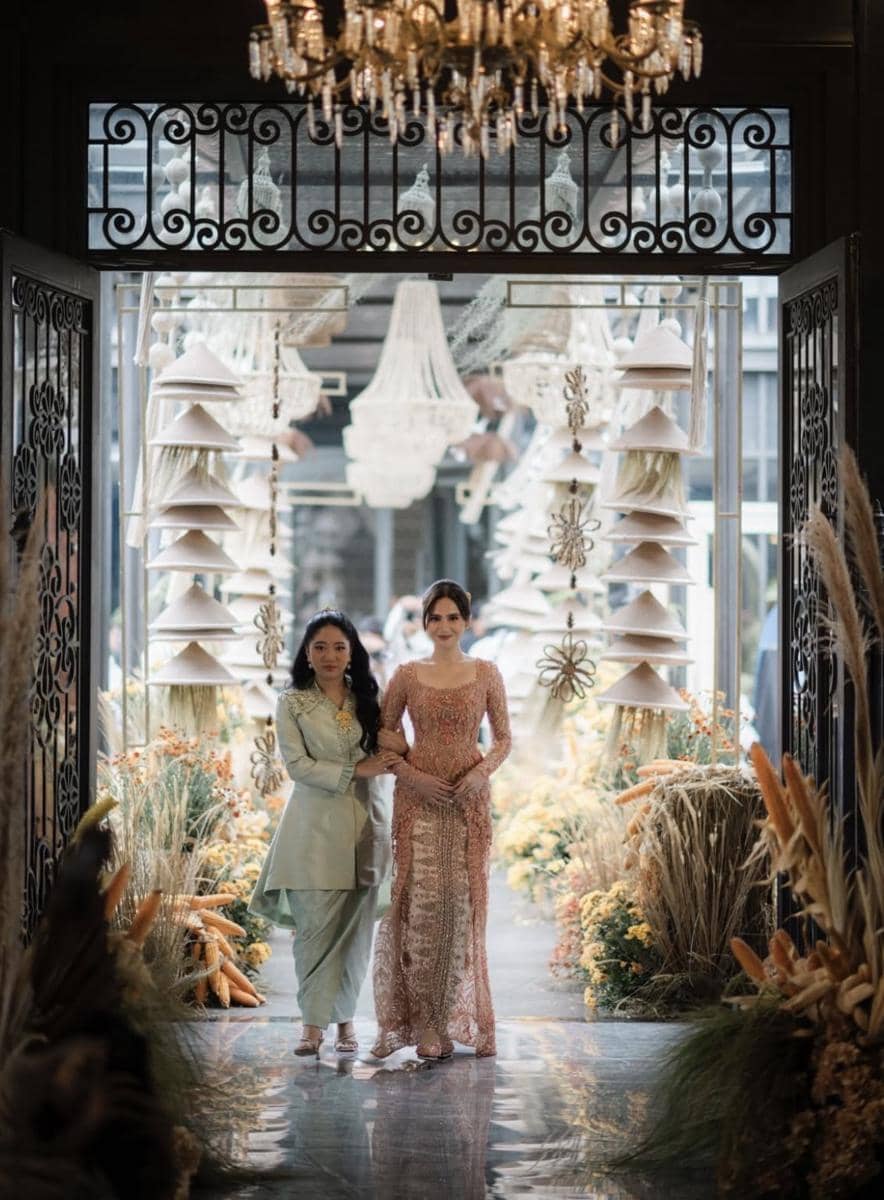 Dekorasi Acara Lamaran El Rumi dan Syifa Hadju