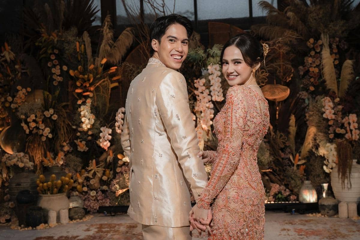 potret lamaran El Rumi dan Syifa Hadju