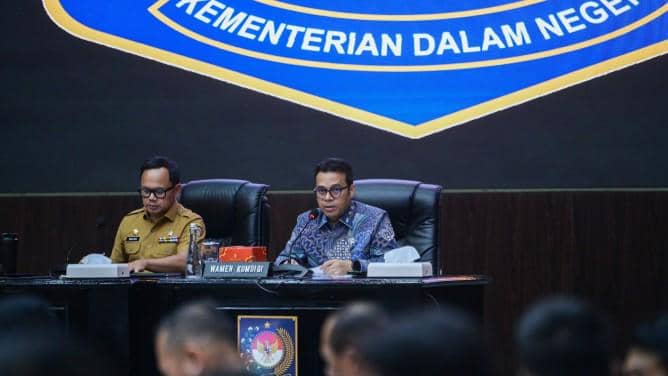 Wamenkomidigi: Algoritma Lemahkan Kemampuan Berpikir Kritis Masyarakat