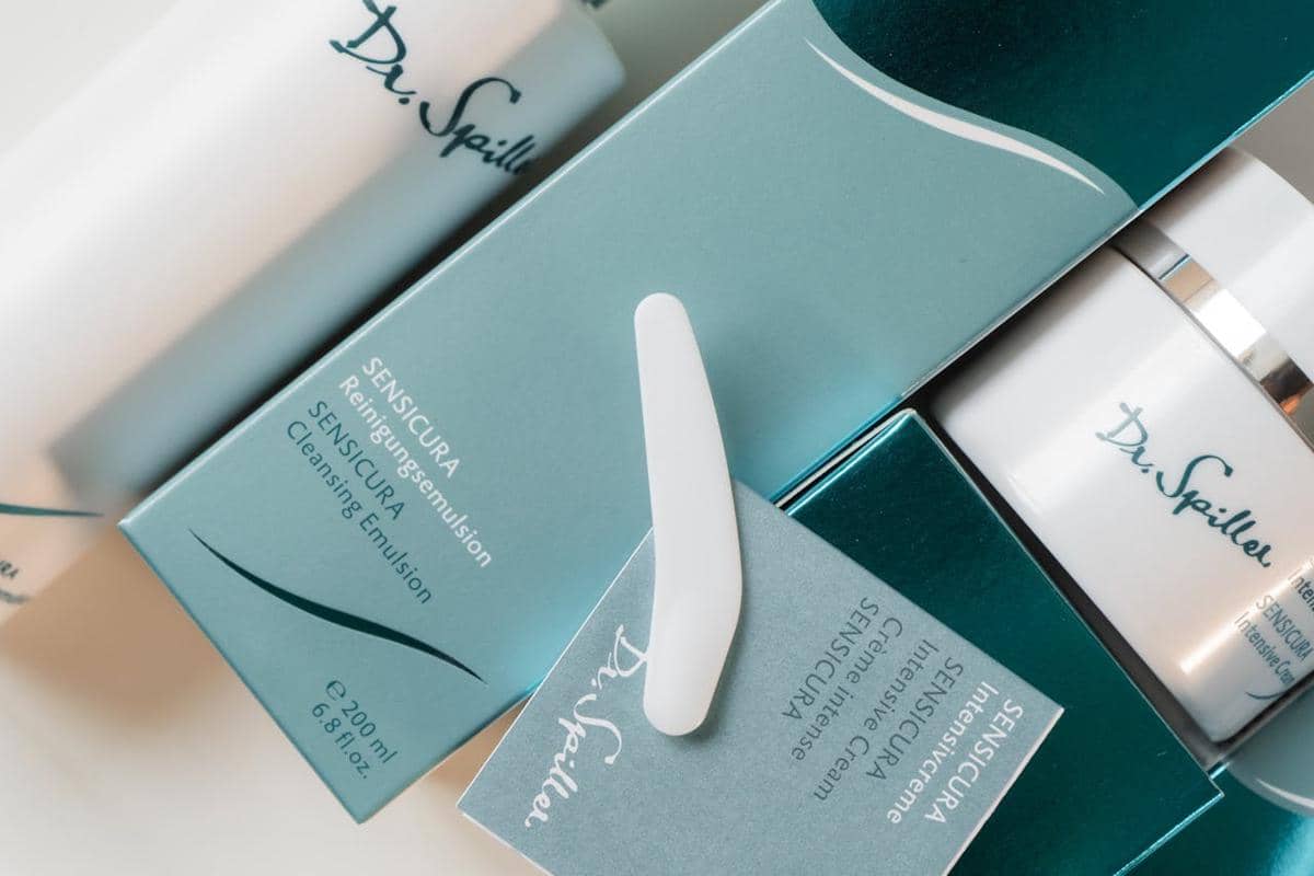 ilustrasi skincare lengkap