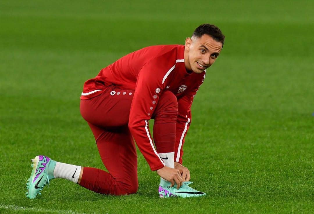 Bek kanan asal Makedonia Utara, Todor Todoroski.