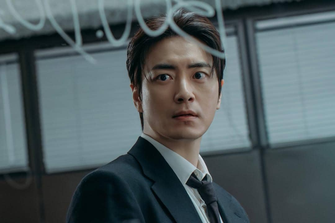 3 Drakor 2026 yang Dibintangi Lee Jun Hyuk, Ada The Art of Sarah | IDN ...