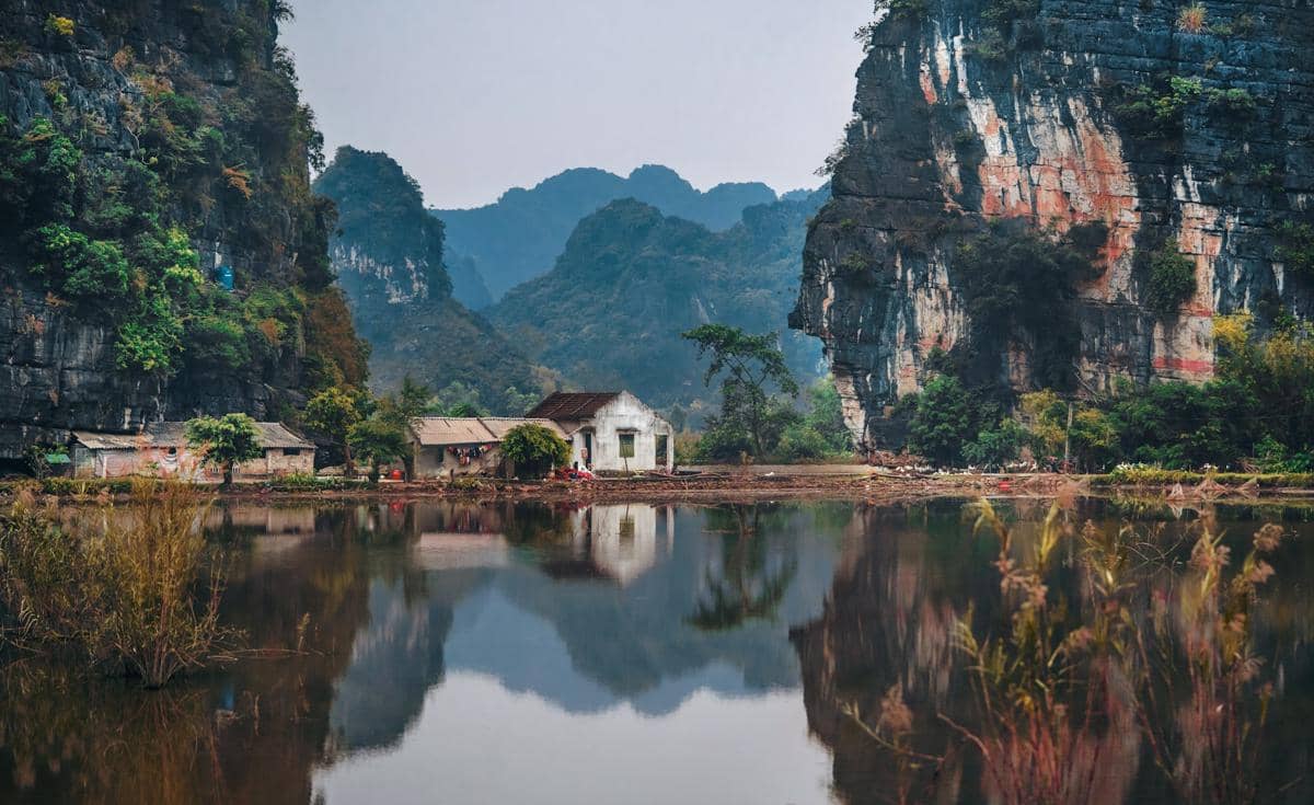ilustrasi Ninh Binh Vietnam