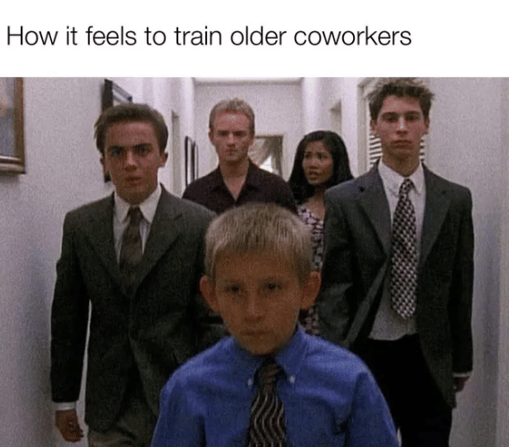 meme teman kerja beda umur 