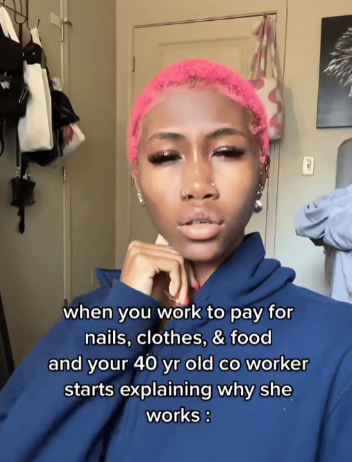 meme teman kerja beda umur