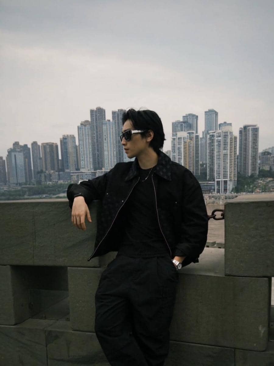 outfit Bible Sumettikul