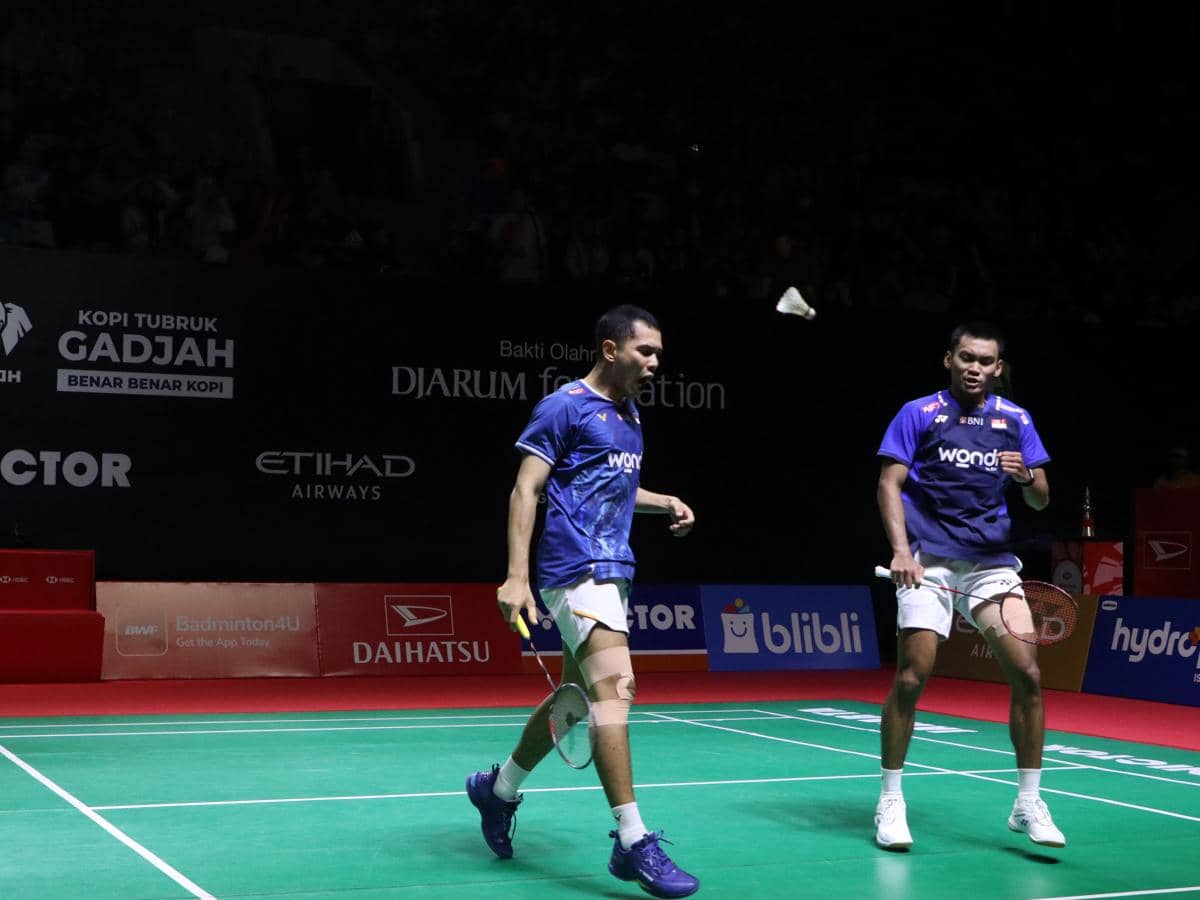 Fajar Alfian/Muhammad Shohibul Fikri memenangkan perang saudara menuju perempat final Indonesia Masters 2026. 
