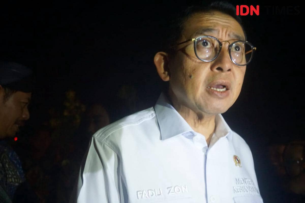 Menteri Kebudayaan RI, Fadli Zon menyatakan siap menghadapi ancaman gugatan ke PTUN terkait SK penunjukan Panembahan Agung Tedjowulan sebagai Pelaksana Pelestarian dan Pemanfaatan Keraton Surakarta. 