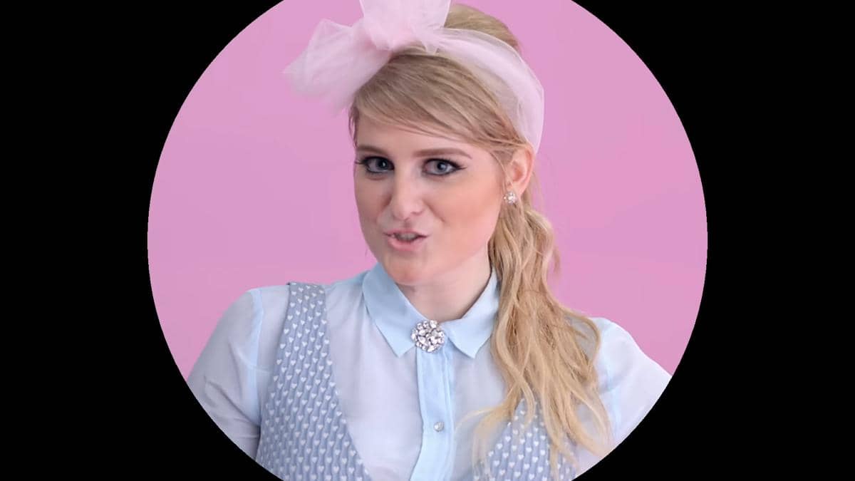 Meghan Trainor dalam music video All About That Bass