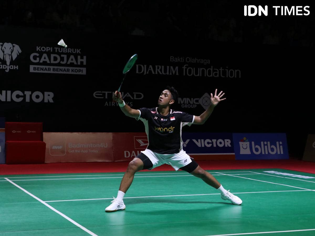 Alwi Farhan mengunci tiket ke perempat final Indonesia Masters 2026