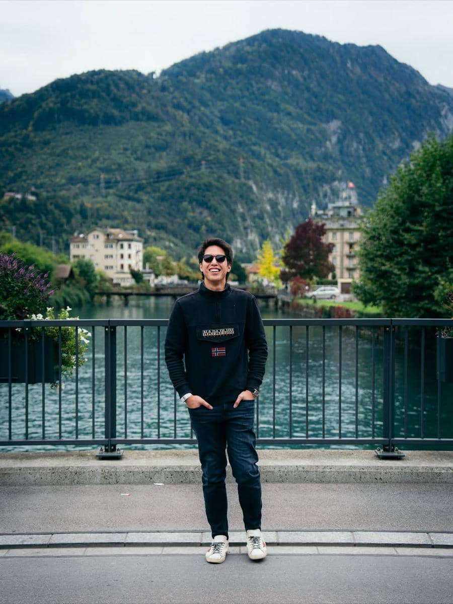 Mix and Match Sneakers ala El Rumi 