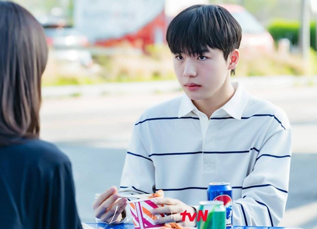 Moon Woo Jin di drama Love Me