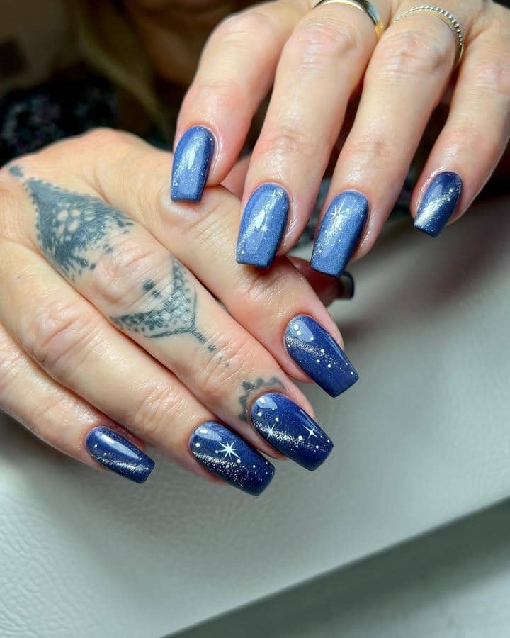 inspirasi nail art zodiak Aquarius