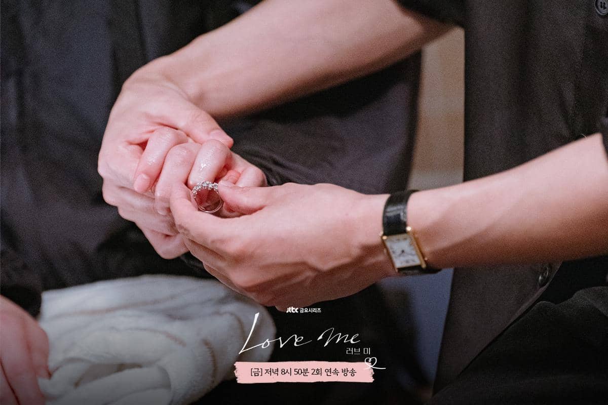 Cuplikan drama Korea Love Me 