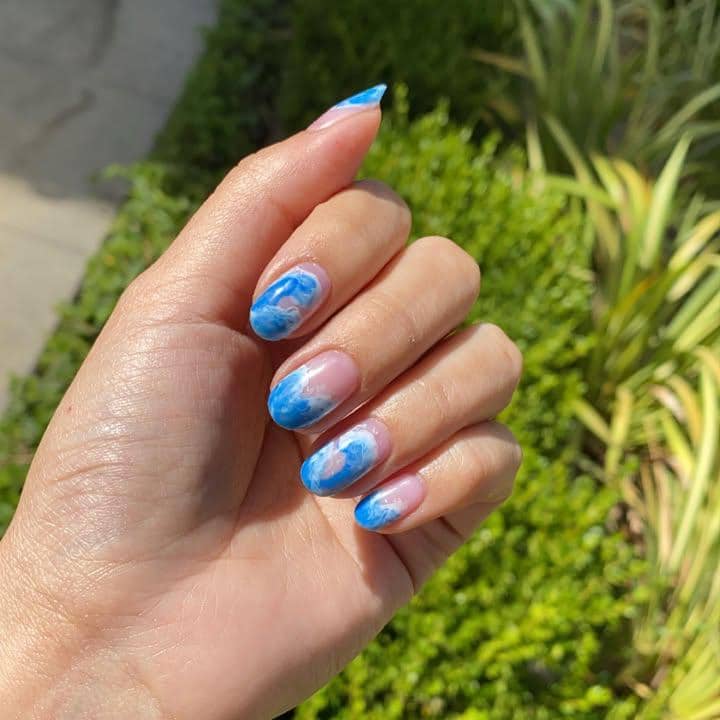 inspirasi nail art zodiak Aquarius