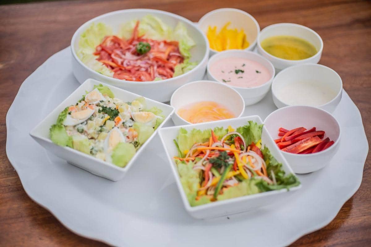 ilustrasi menyusun bento