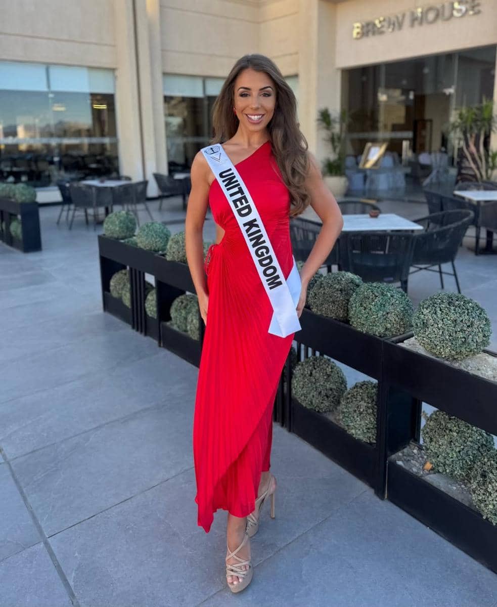 potret Emily Gibbins, Miss Intercontinental Inggris Raya 2025